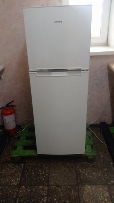 Холодильник elenberg