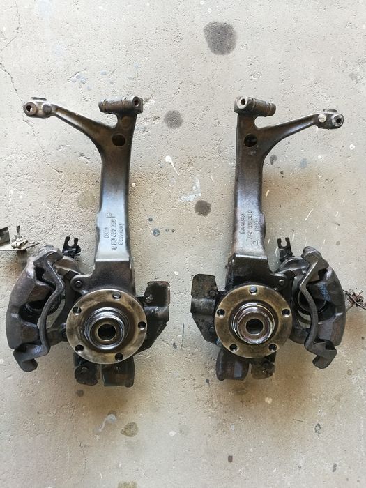 Audi A4 b5 zwrotnica zaciski VW Passat B5