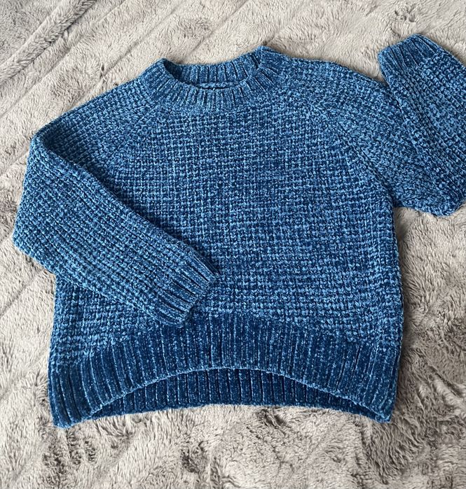 Теплий синій светр