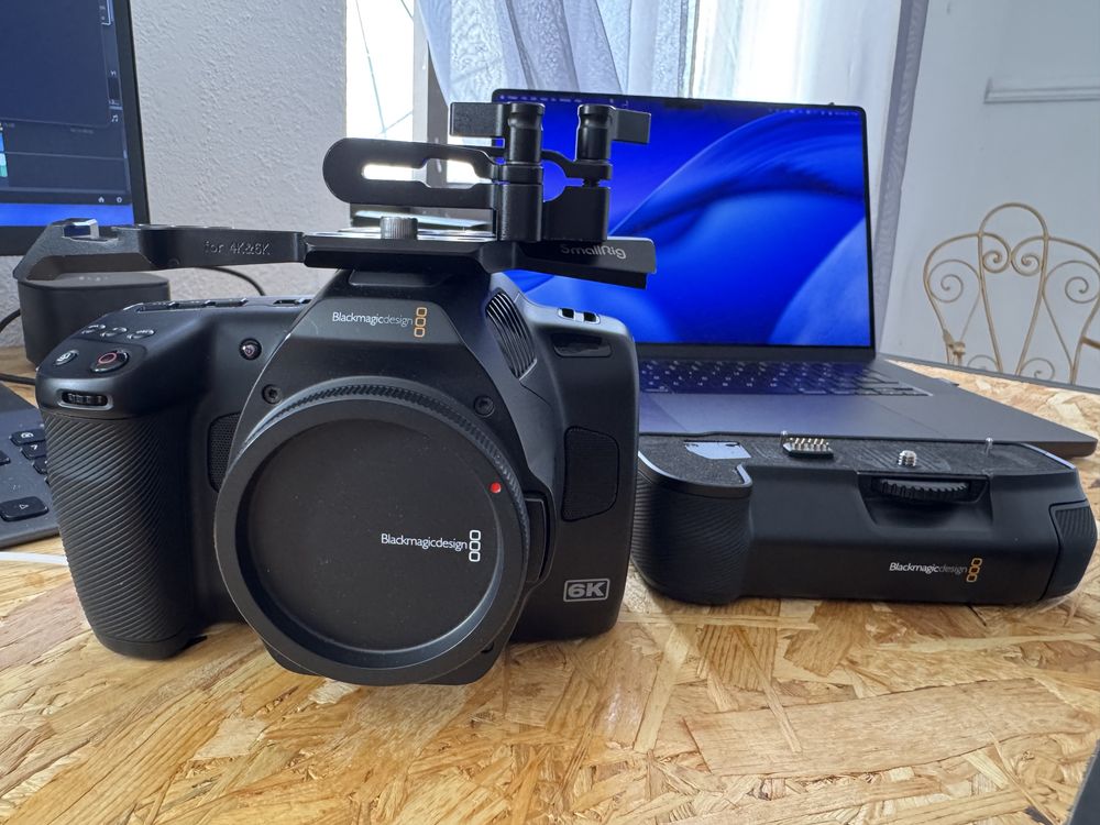 Black Magic 6K + Grip de Baterias