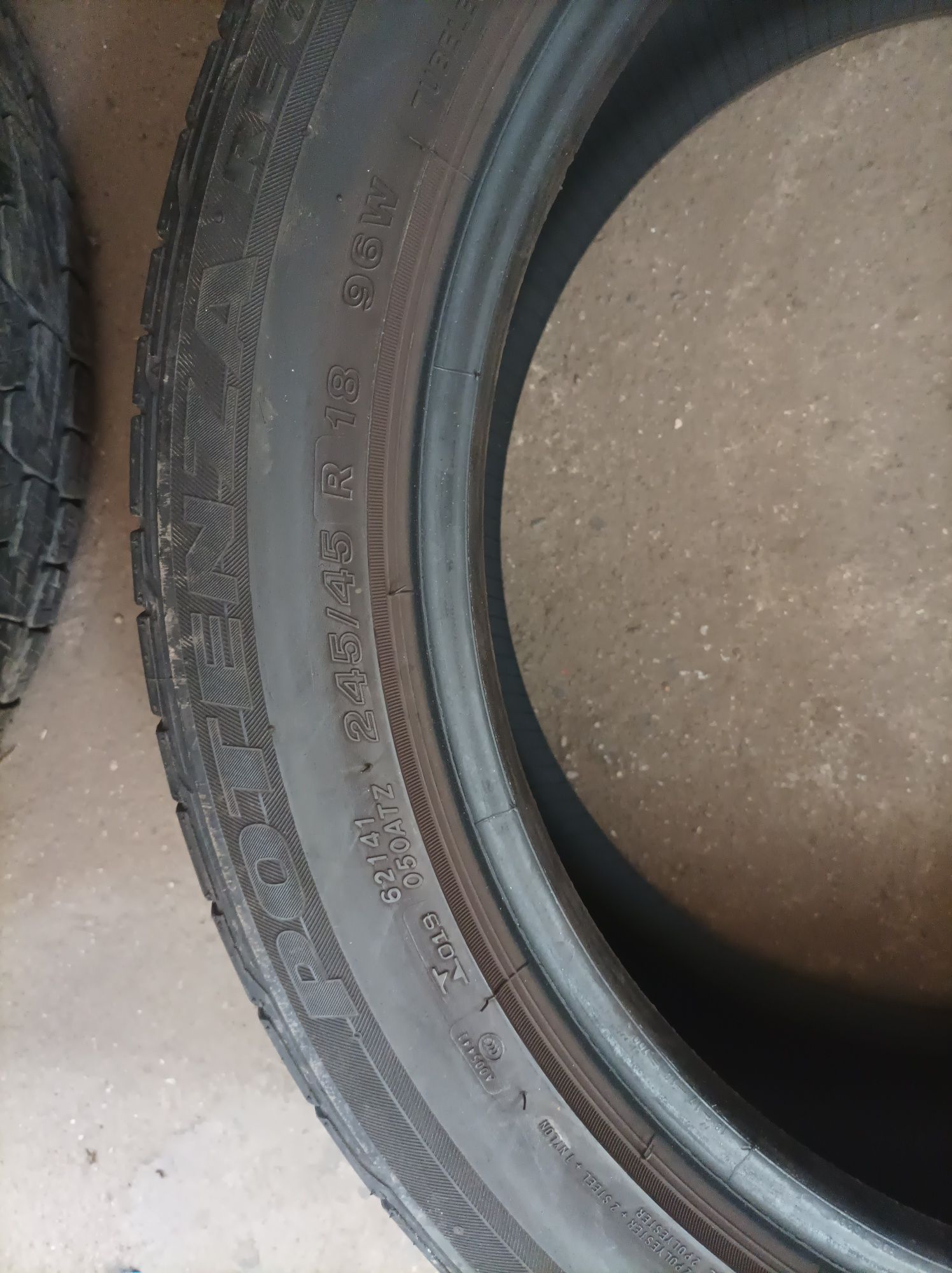 245/45 R18 Bridgestone