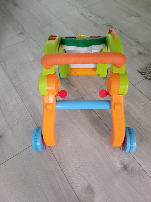 Chodzik, pchacz dla dziecka