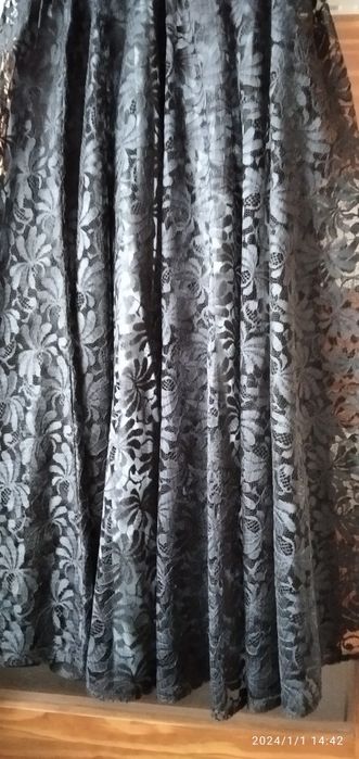 Balowa koronkowa sukienka bez ramiączek