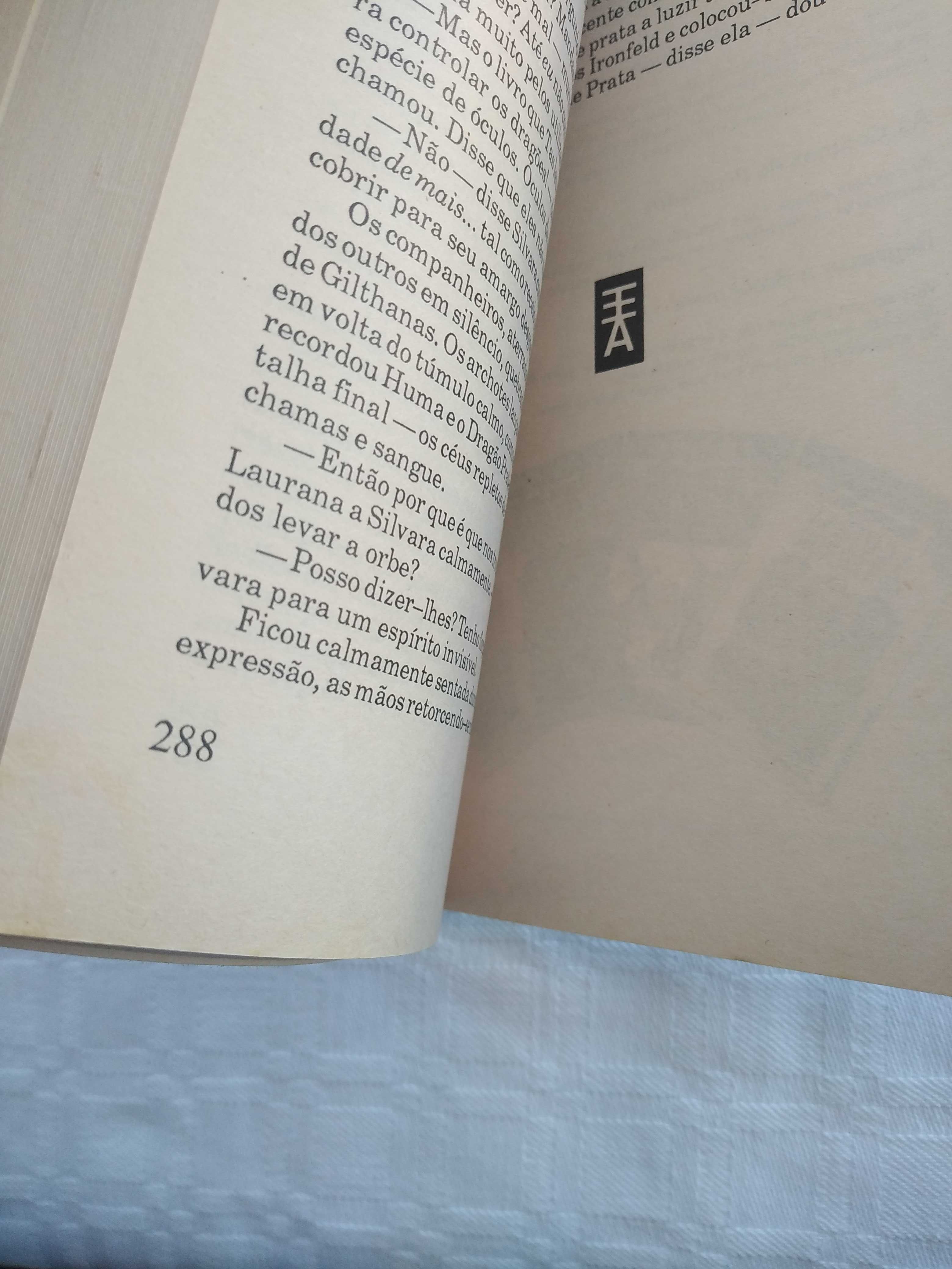 Livro Coleção Dragonlance Volume 1