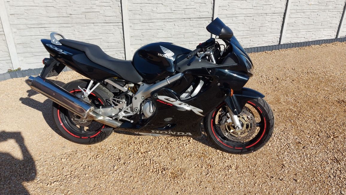 Honda CBR 600  F4i