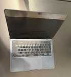 MacBook Air 13.6, M2, 8gb RAM, 256 gb ssd