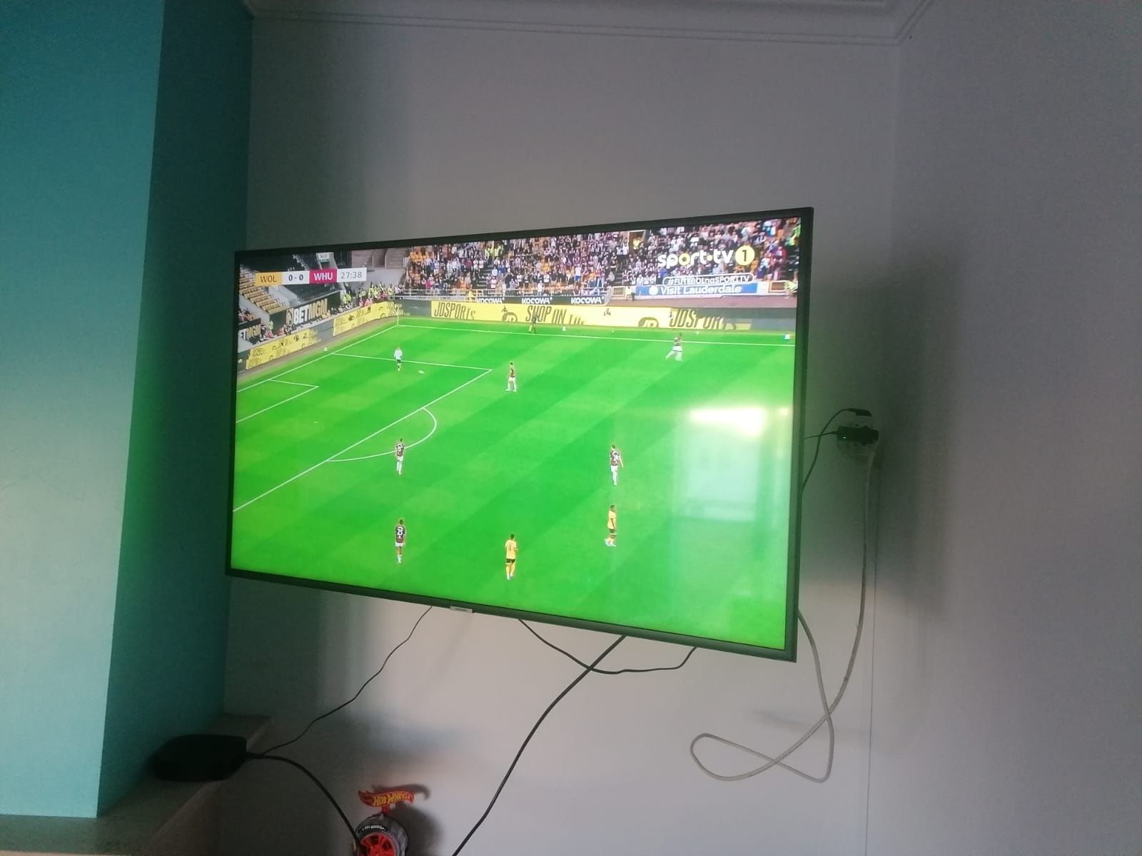 Suporte de televisão QLIVE