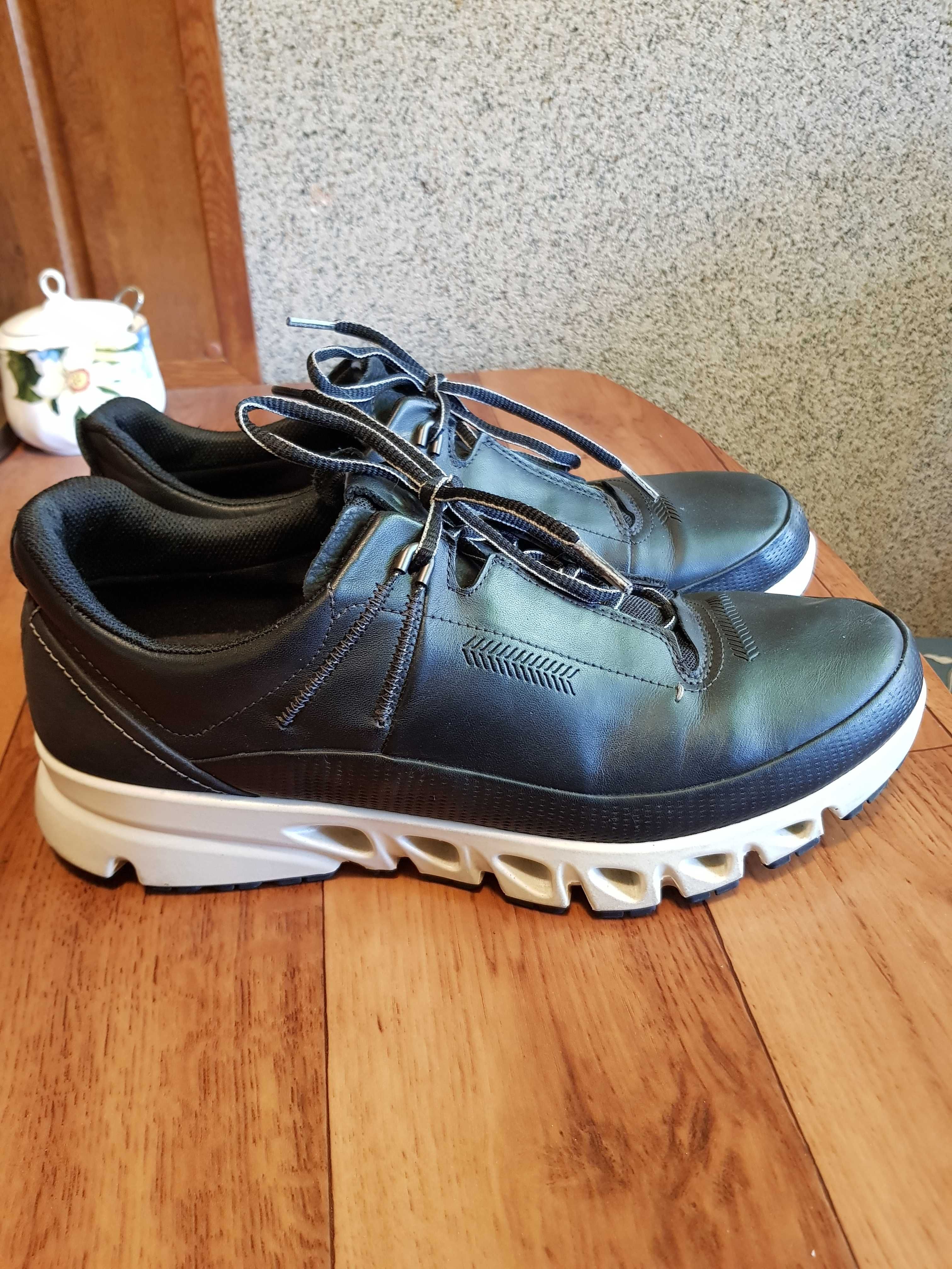 Buty męskie   ECCO M MULTI -VENT LOW GTX  w rozmiarze 46 czarne