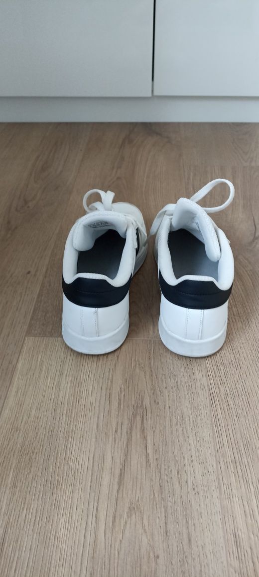 Ténis Adidas Breaknet