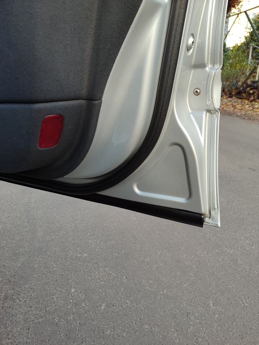 Продам Мерседес Бенц Е 211