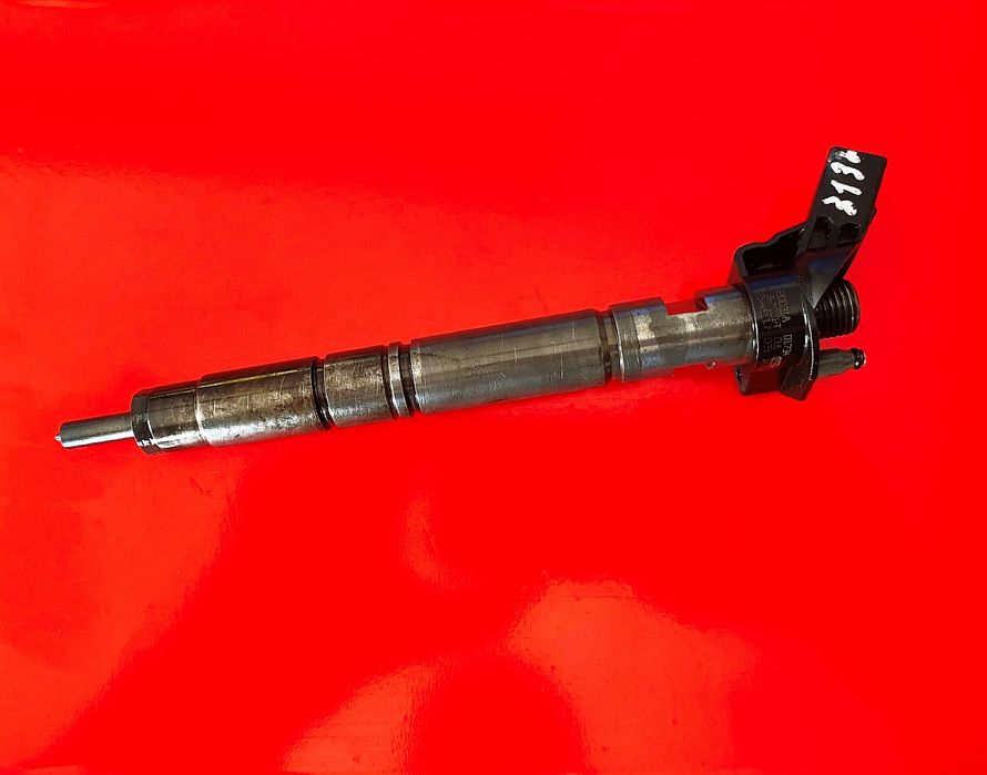 Форсунка дизельна електрична Volkswagen Touareg NF CRCA 3.0 Туарег НФ