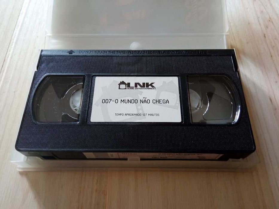 Filme 007 O Mundo Não Chega - VHS