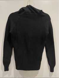 Sweter z golfem-kapturem czarny ciepły M/L