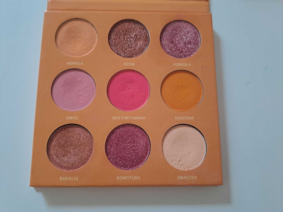 Paleta cieni do oczu Morelova