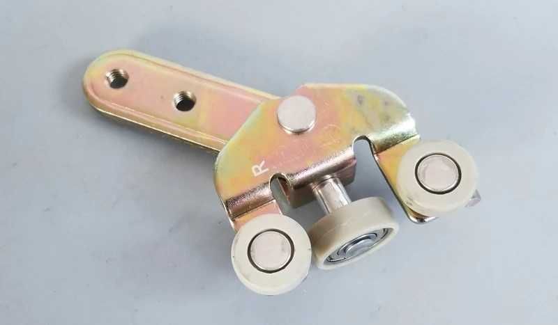 Toyota Hiace ролики боковой двери