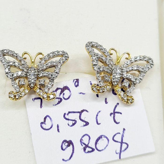 Продам золотые серьги-гвоздики с бриллиантами и полудрагоценными камня