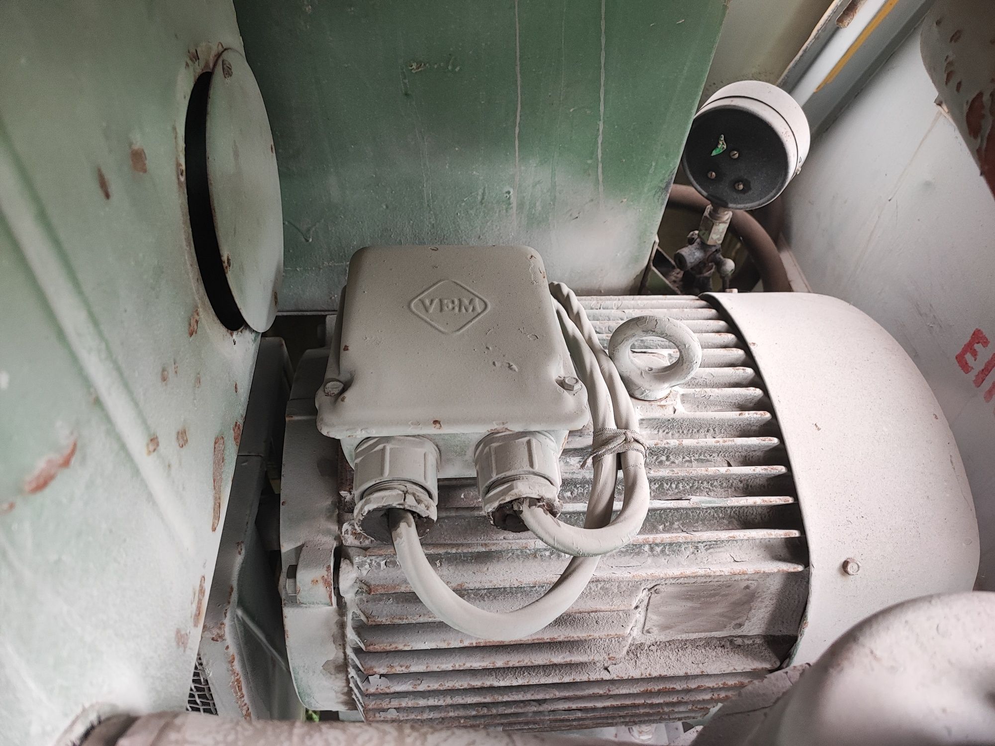 Sprężarka tłokowa DDR silnik 18 kw