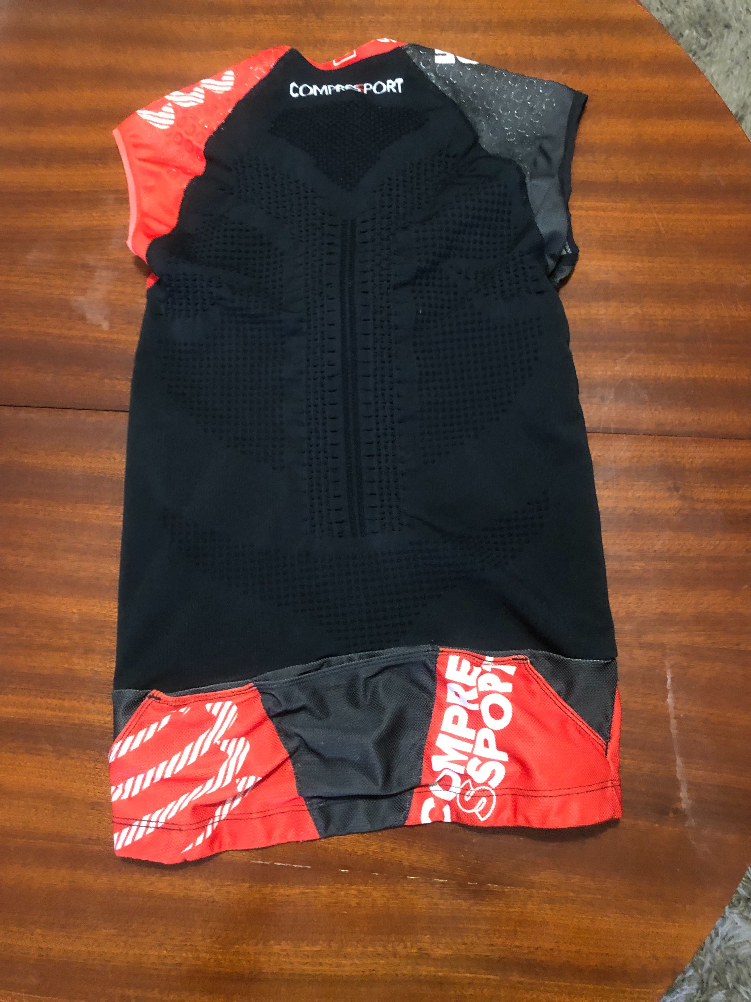 Compressport Tank