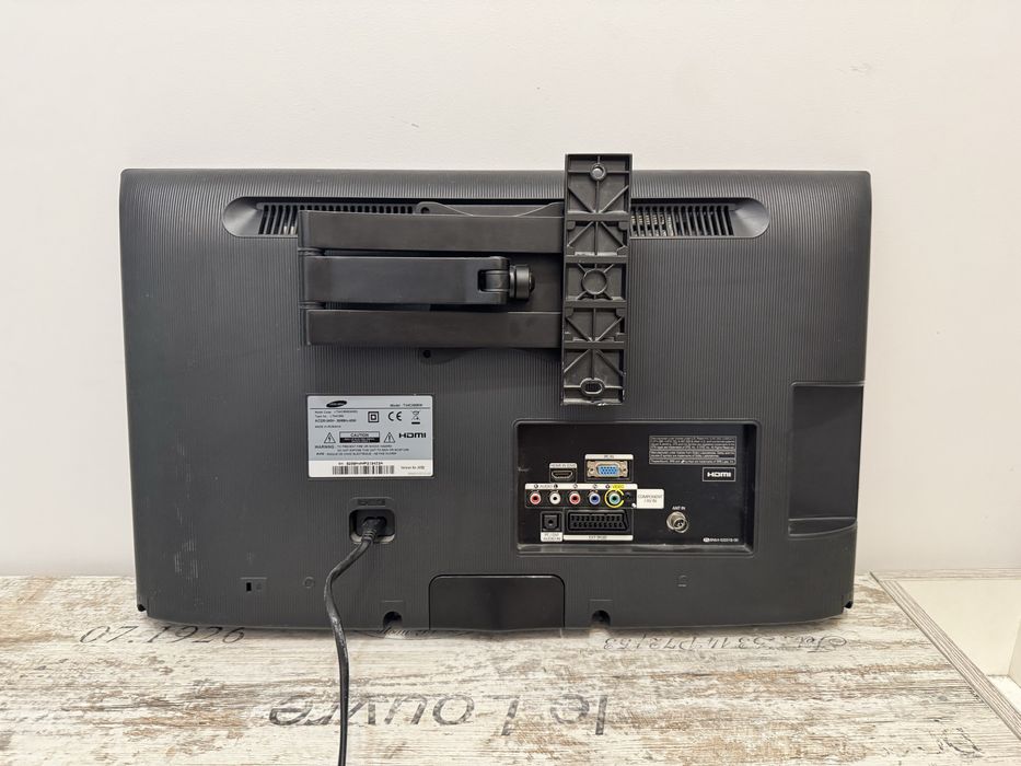 Телевізор Samsung LT24C300EW