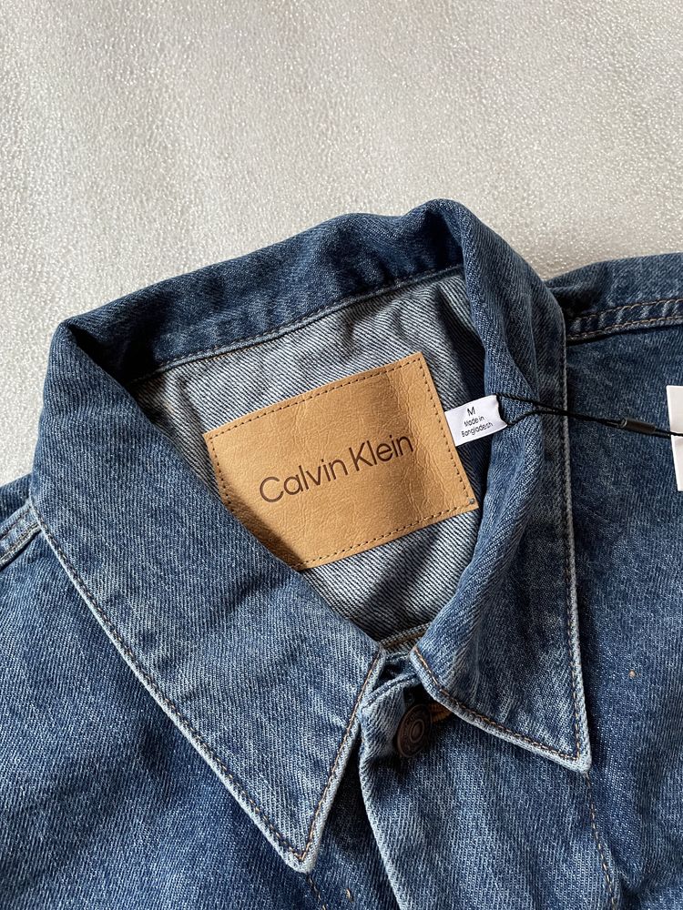 Calvin klein джинсовая куртка (ck denim jacket trucker) c америки M