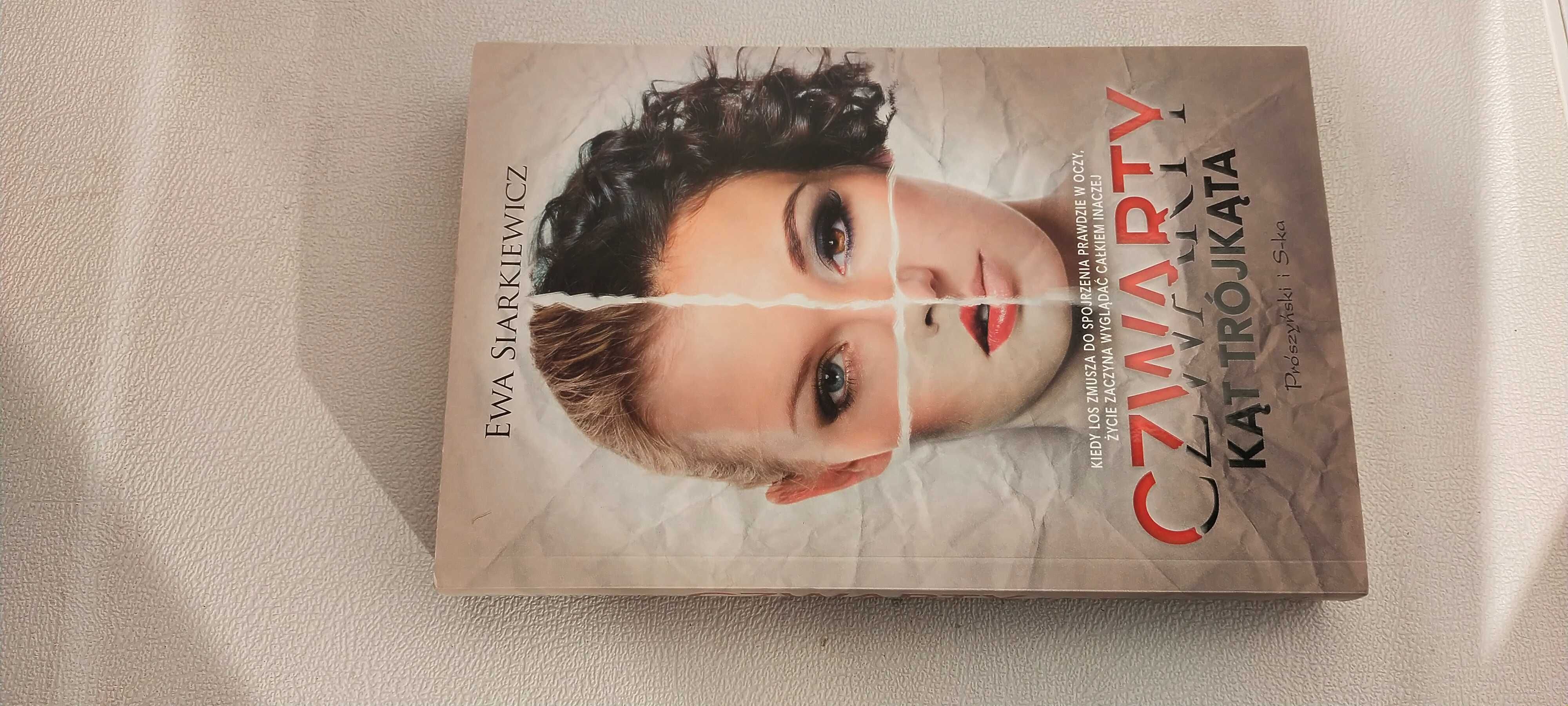 Czwarty kąt trójkąta - Ewa Siarkiewicz