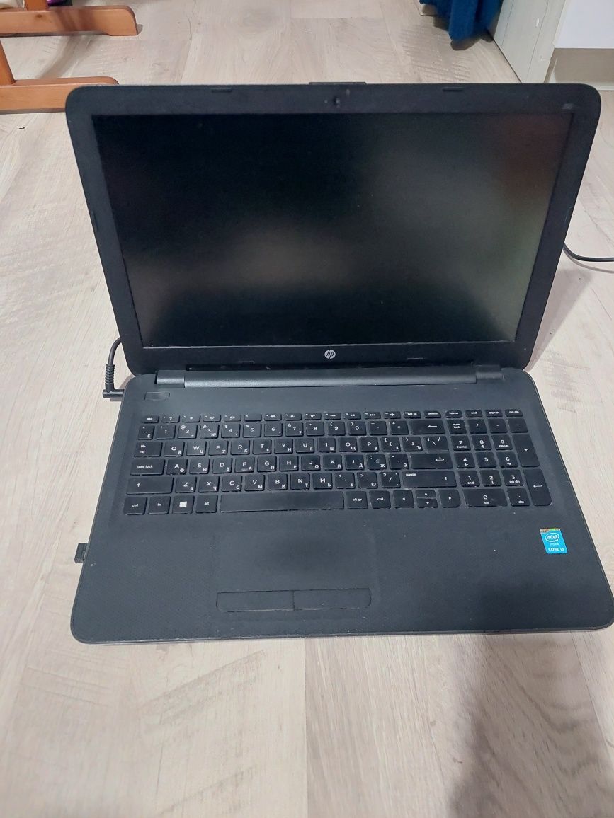 Ноутбук HP память 500 Гб i3 процесор