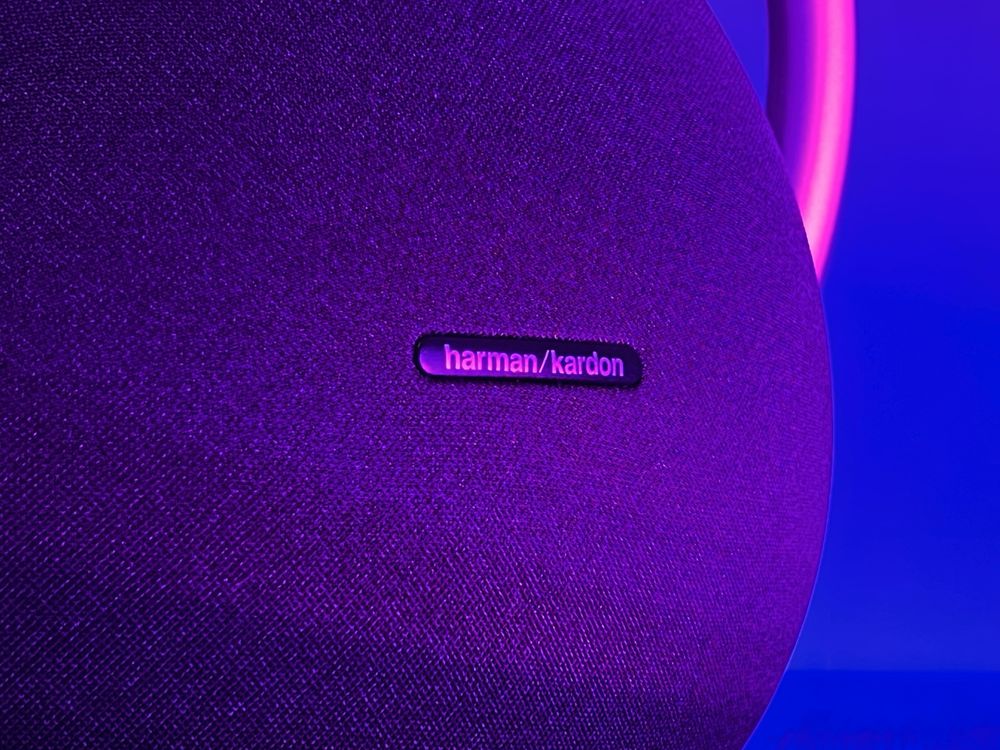 Harman Kardon Onyx Studio 8