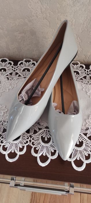 Okazja !! Balerinki lakierowane damskie rozmiar 45 długość wkładki 28c