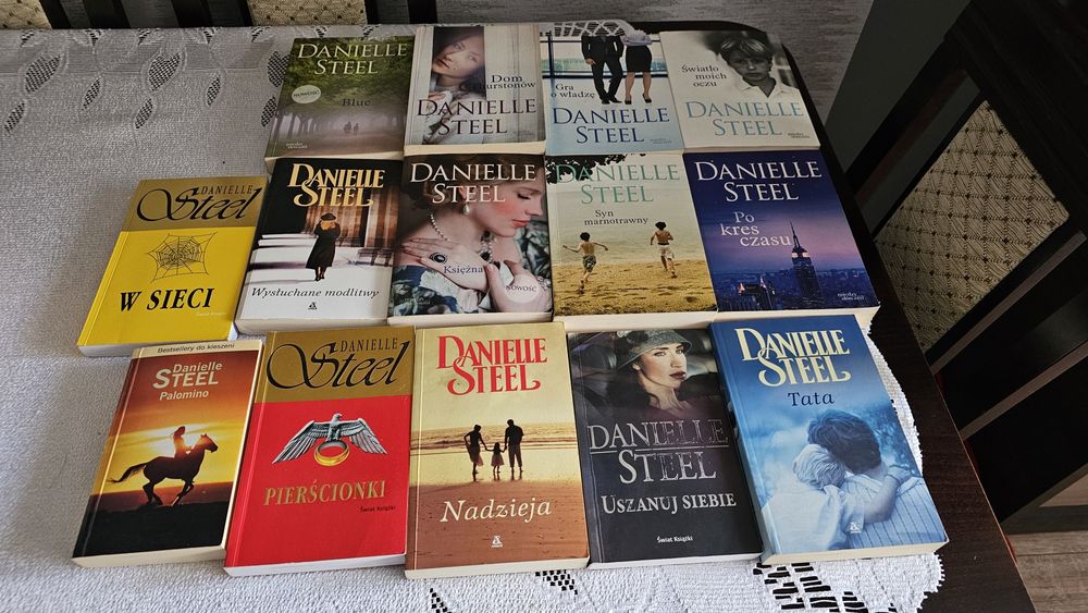 Danielle Steel Zestaw 25 sztuki