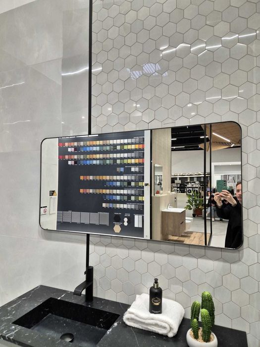 Espelho com LED Novo Para casa de banho, moldura preta