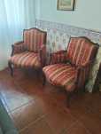 Conjunto de sofá cama e dois canapés