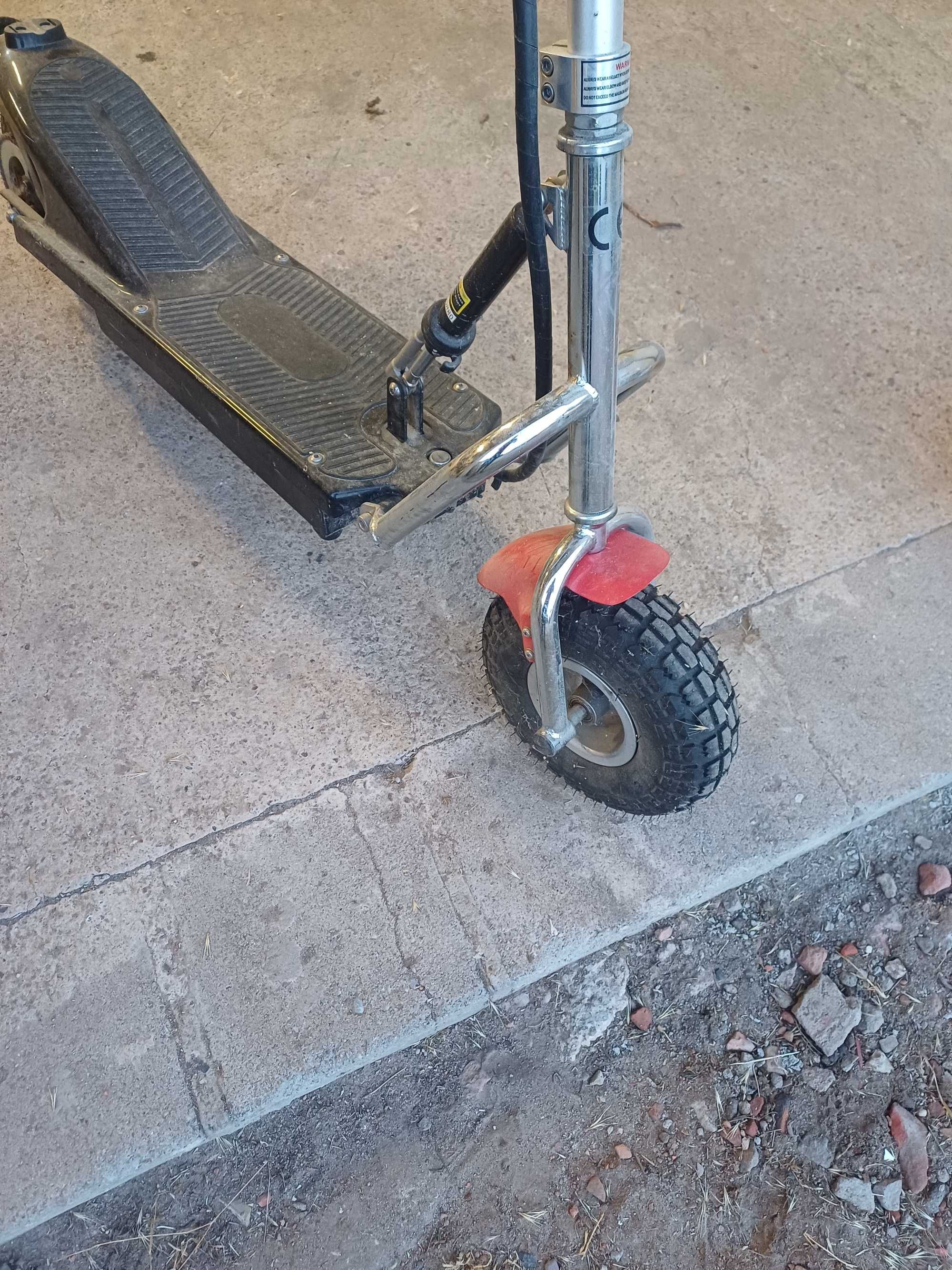 Hulajnoga elektryczna