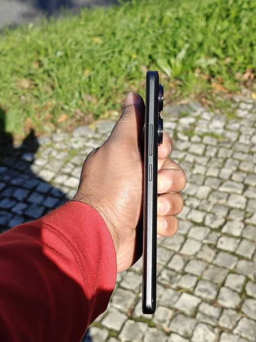 Redmi note 13pro plus.fatura garantia.
Ram:8gb
Rom:256gb
Portugal ware