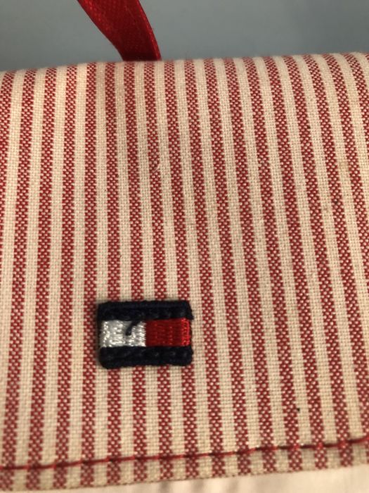Mini saszetka do ręki, paska czy torebki Tommy Hilfiger
