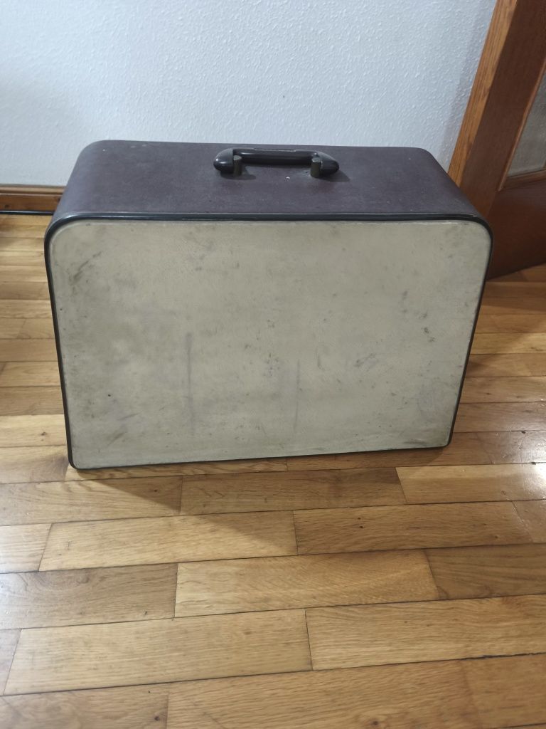Maquina de costura Singer 169B