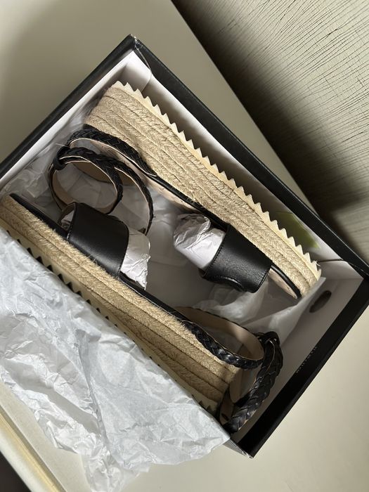 РОЗПРОДАЖ | Нові босоніжки, GERRY WEBER, натуральна шкіра,38, 39, 40