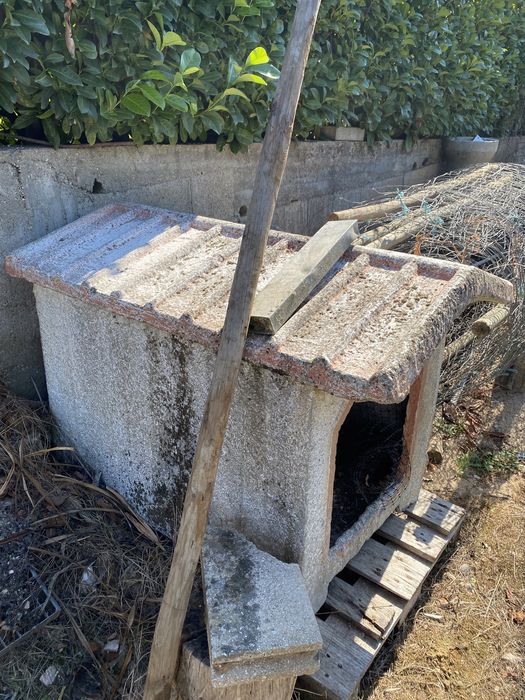 Casota de cão em cimento