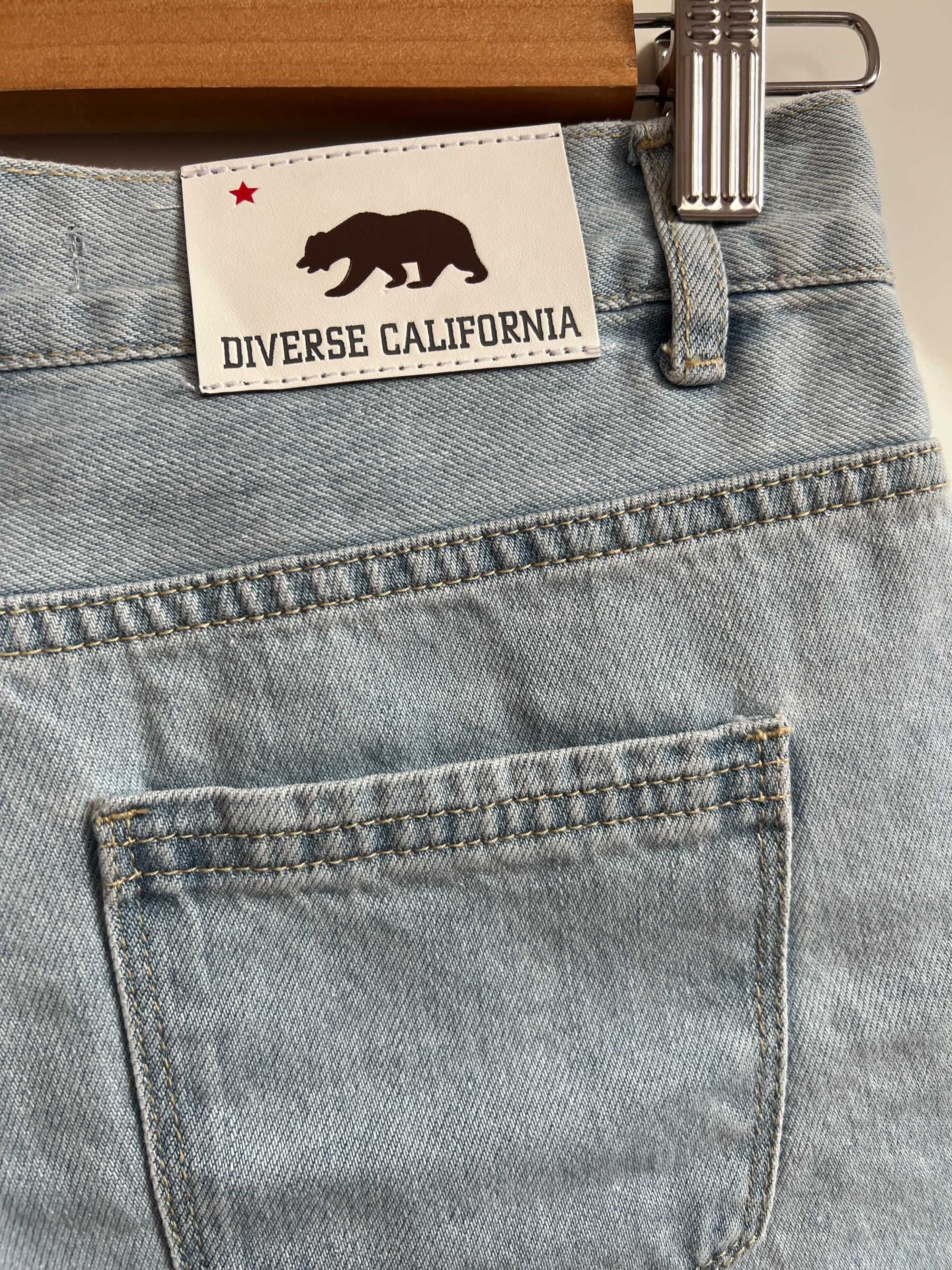 Spodenki szorty jeansowe z dziurami przetarcia r. XS Diverse