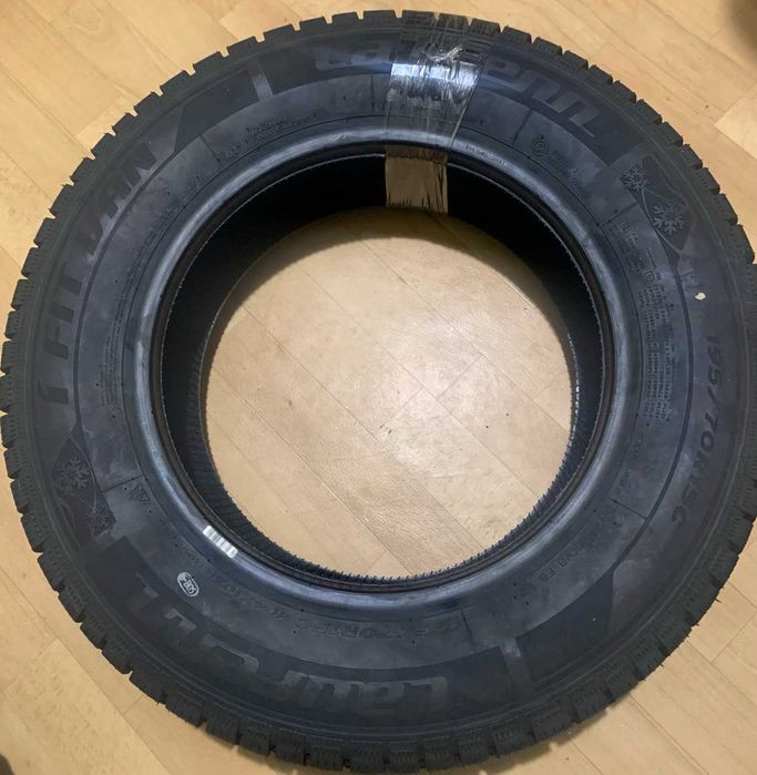 продам новую шину 195/70R15C зимняя