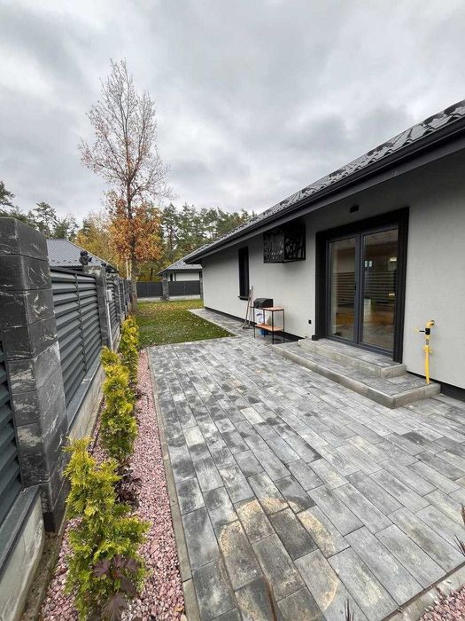 Будинок 98 м² з ремонтом, 3 спальнями та терасою на 4 сотках, Газ