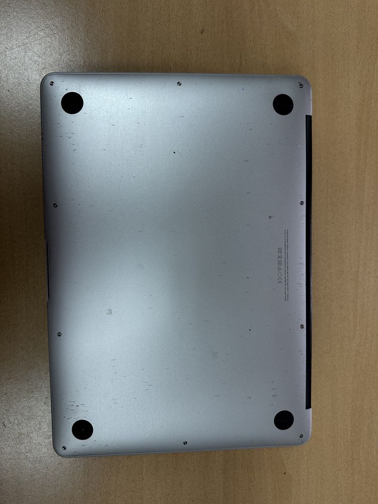 Macbook Apple Air 2015 I5-5250U 4gb ram, 128gb ssd