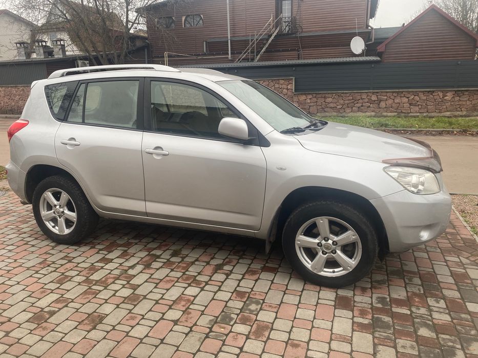 Продам Тойоту Рав 4 2007 рік автомат