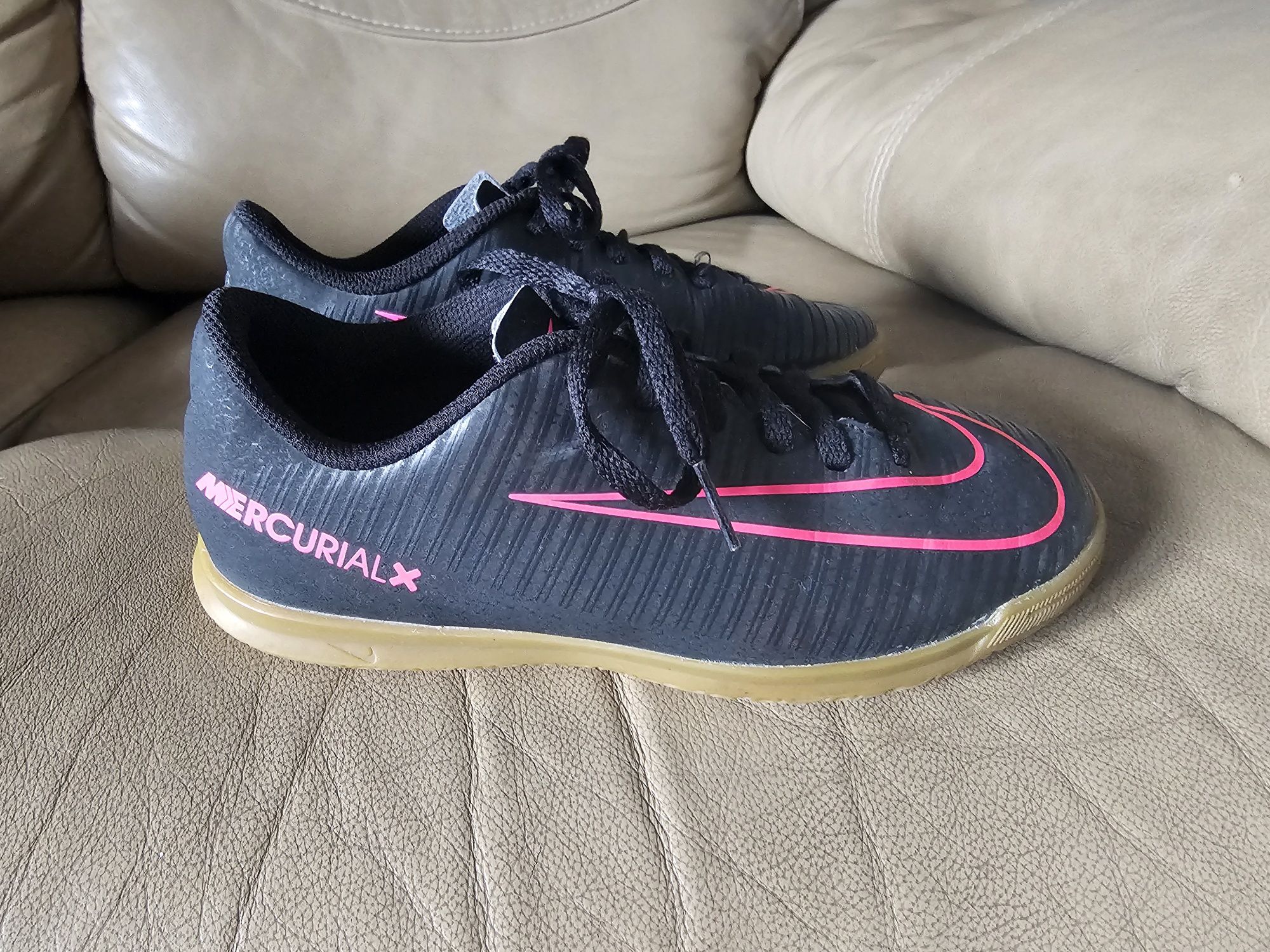 Halówki Nike Mercurial 36,5