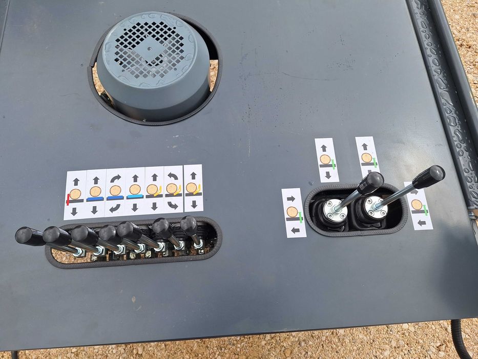 trak taśmowy GL-700/475 pelna hydraulika producent gwarancja