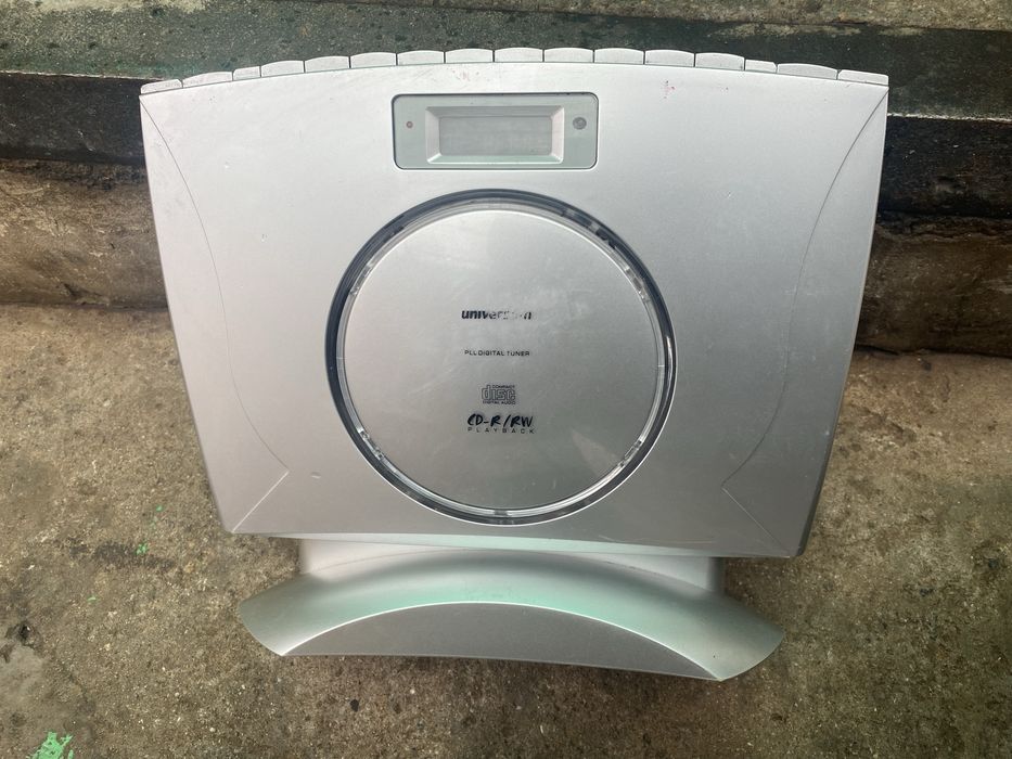 CD плеер Universum CTR-CD1036 с FM радио