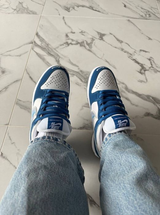 Nike SB Dunk Born x Raised