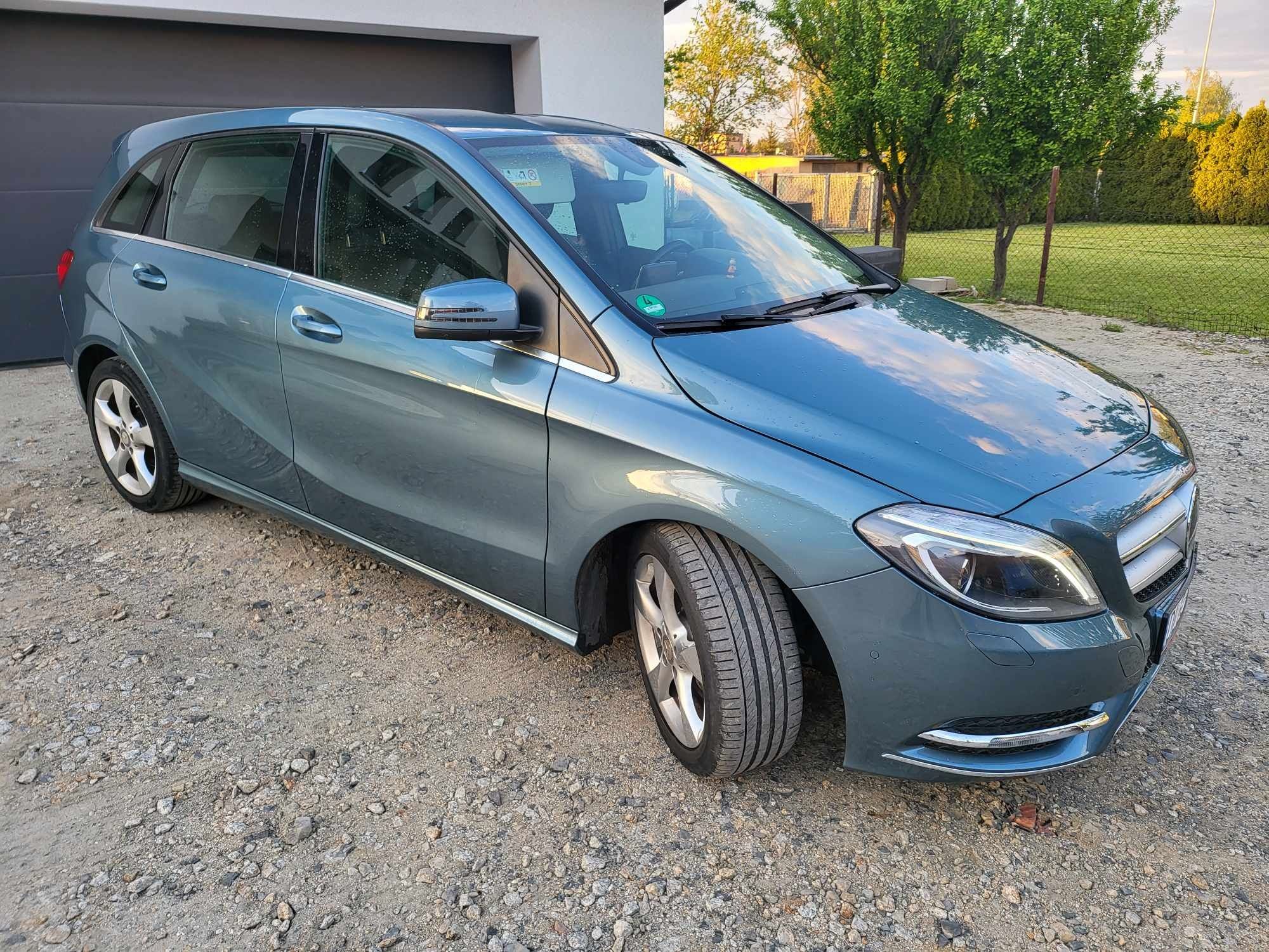 Mercedes B180 14/2015, 1.6benz, 49tys km, bogata opcja