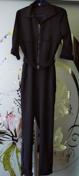 Продам комбинезон женский