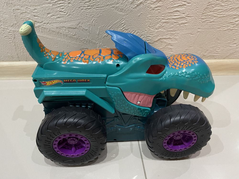 Hot Wheels Monster Truck Pożeracz Aut Mega Wrex