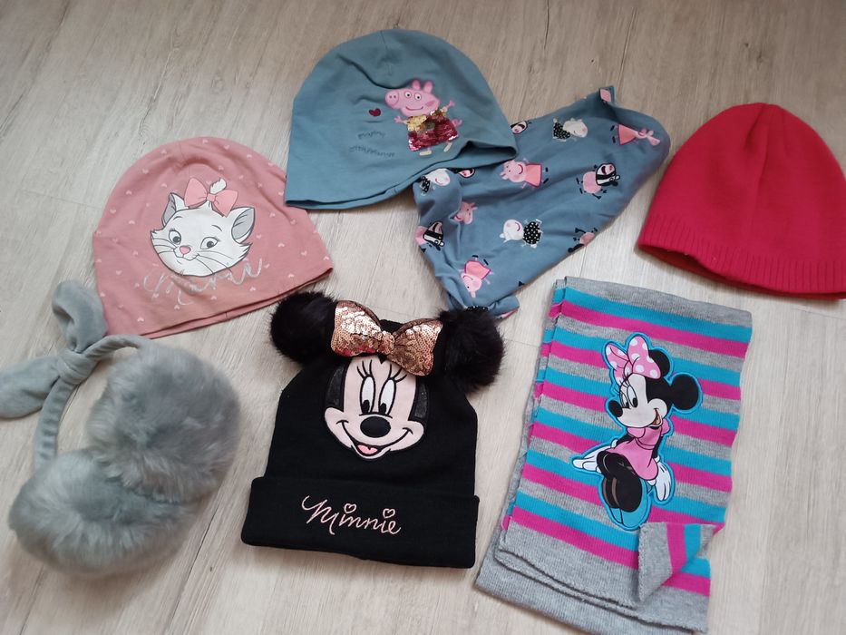 Paka ciuszków dla dziewczynki r. 104-110